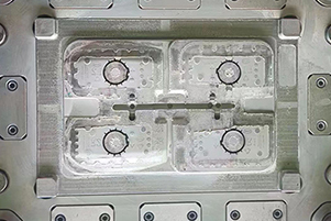 如何聯(lián)系精密模具制造廠家？